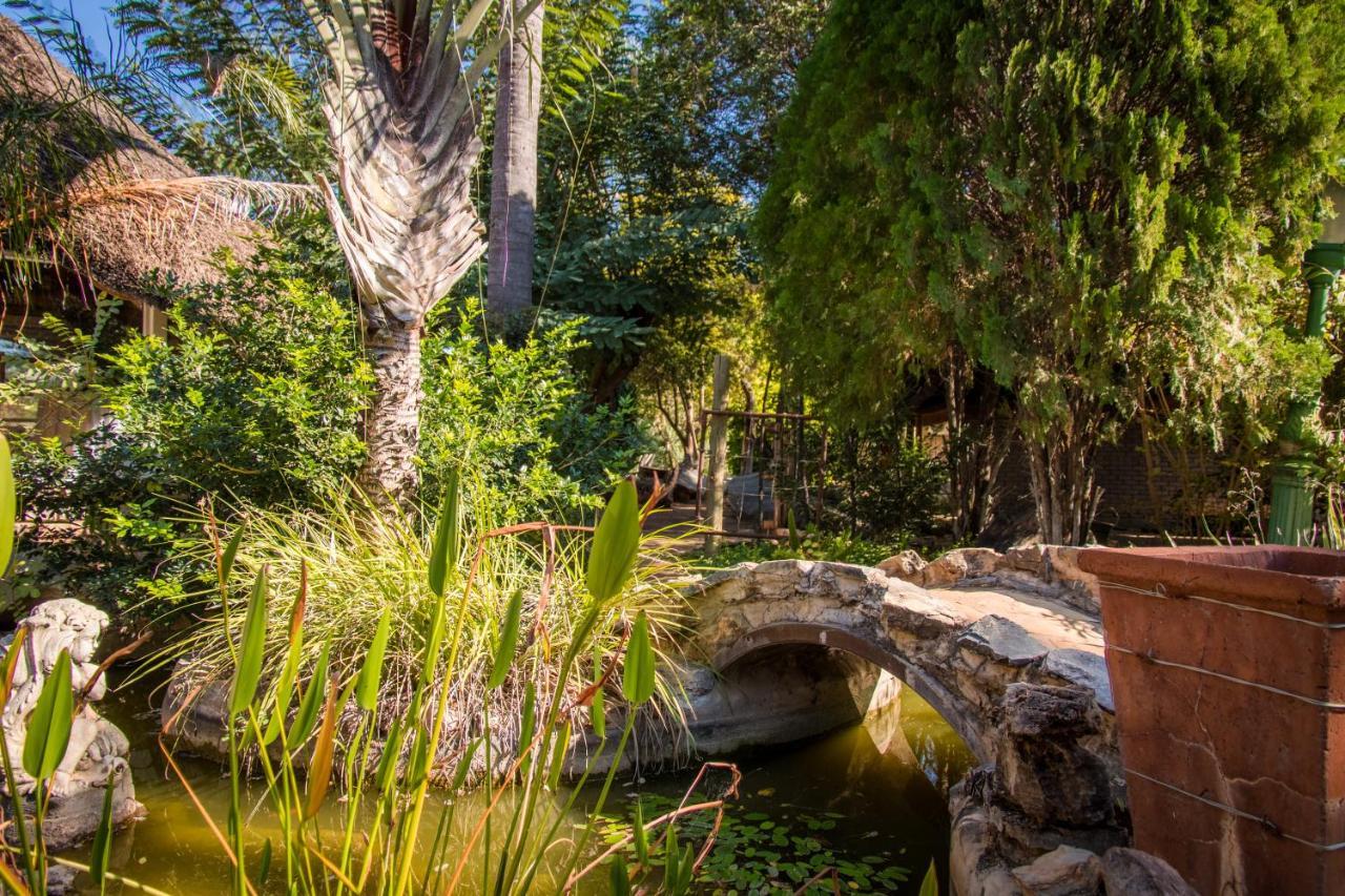 Gabus Safari Lodge Otavi エクステリア 写真