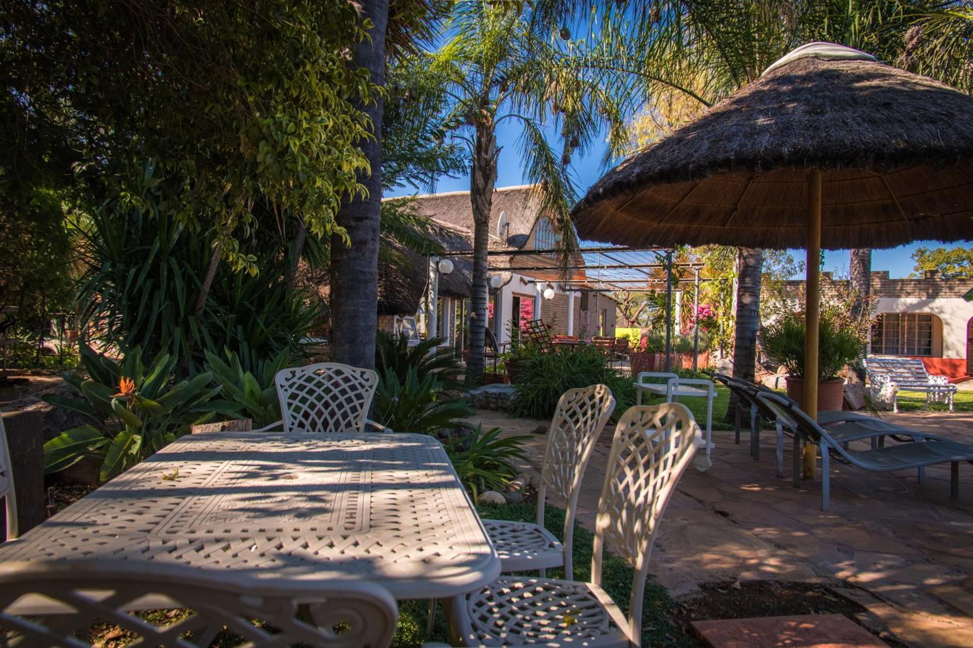 Gabus Safari Lodge Otavi エクステリア 写真