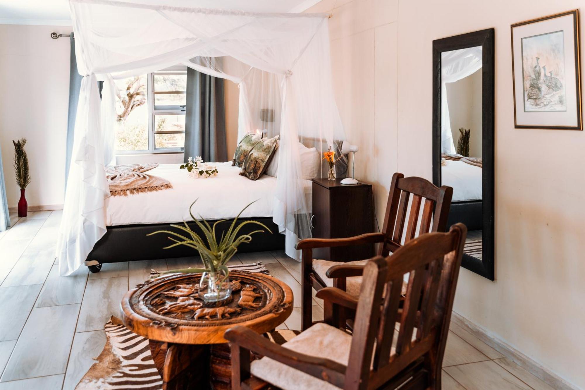 Gabus Safari Lodge Otavi エクステリア 写真